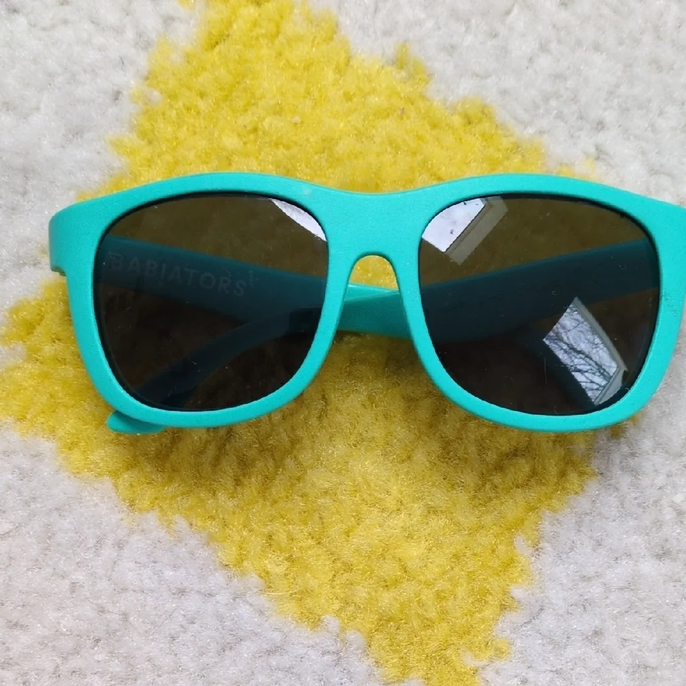 Vibrant Teal Sunglasses